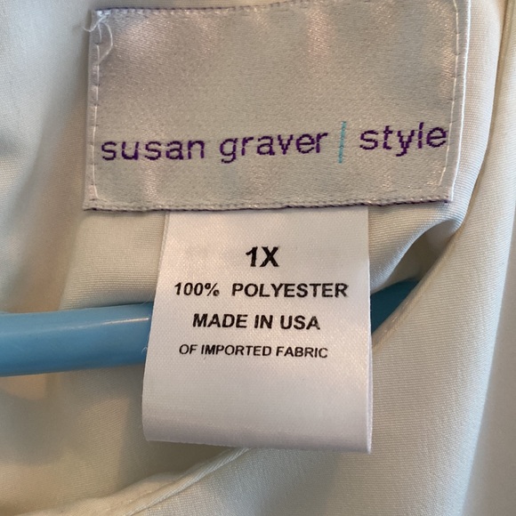 Susan Graver short sleeve blouse - Picture 2 of 3